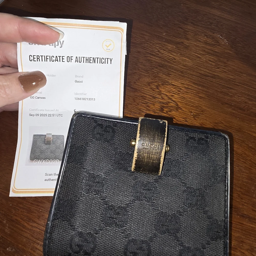 Gucci Black Canvas Wallet with Wooden Clasp And COA